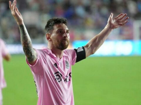 Lionel Messi karyerasında 700-cü qələbəsini qazanıb