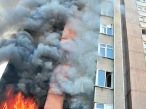 Bakıda çoxmərtəbəli yaşayış binasında YANĞIN