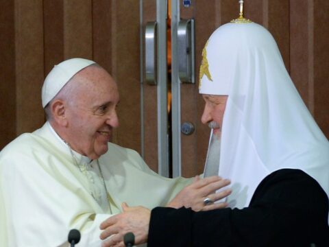 Papa Rusiyanın Patriarxı Kirillə hava limanında görüşmək istəyir