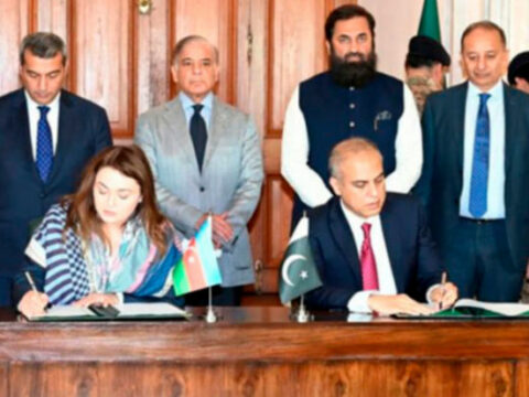 Pakistan Azərbaycanla LNG alınmasına dair saziş imzalayıb