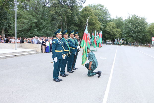 Dövlət Sərhəd Xidmətinin hərbi hissələrində gənc əsgərlərin andiçmə mərasimi keçirilib