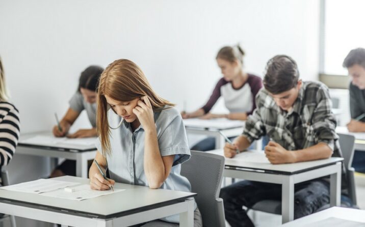 Xaricdə ali təhsil alanların imtahan vaxtı dəyişdirildi