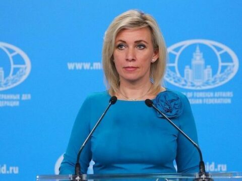 Zaxarova: “Sülhməramlılar vəziyyətdən çıxış yolu tapmaq məqsədilə hər iki tərəflə təmasdadırlar”