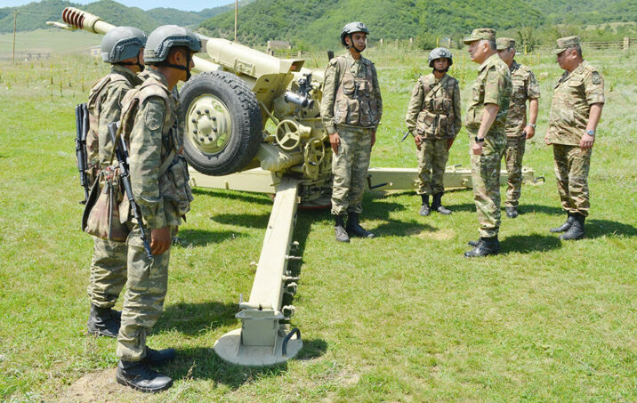 Baş Qərargah rəisi döyüş hazırlığını yoxladı