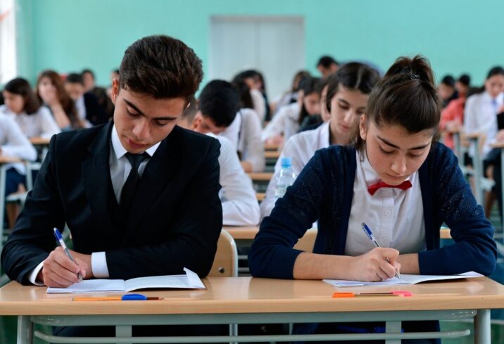 Lisey və gimnaziyalara sənəd qəbulu başladı