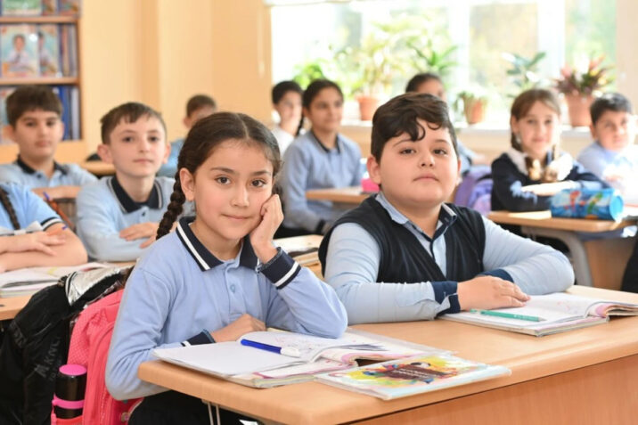Məktəbli formalarını haradan əldə etmək olar?
