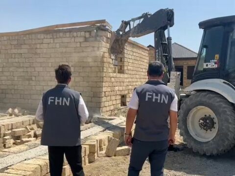 Abşeron və Şəmkirdə qanunsuz tikintilərin qarşısı alınıb