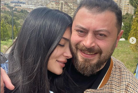 Reper Qurd HƏYAT YOLDAŞI VƏ QIZI İLƏ