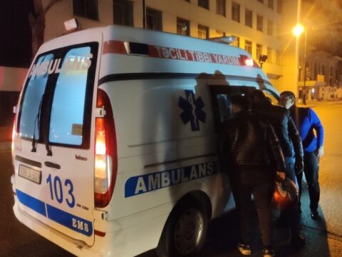 Yol qəzasında amputasiya diaqnozu qoyulan tanınmış blogerə zəruri tibbi xidmətlər göstərilir