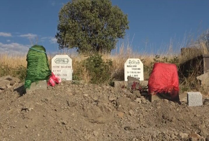Ataya görə qovuşa bilməyən gənclər yan-yana dəfn edildilər