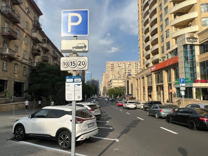 Paytaxtda avtomobillərin parklanmasına görə mobil tətbiq yükləyənlərin sayı açıqlandı
