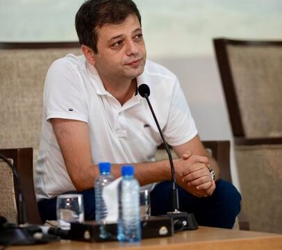 Diaspor gənclərinin azərbaycanlı jurnalistlərlə maraqlı debatı təşkil olunub