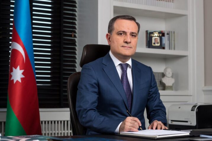 Ceyhun Bayramov Macarıstana rəsmi səfərə gedib