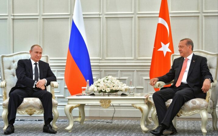 Putin Ərdoğana Mixail Qusmanın onun haqqında çəkdiyi filmi təqdim edib