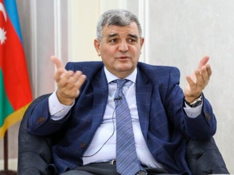 Dilimizi pis danışanlar və yaxşı susanlar…