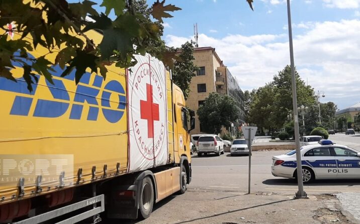 Rusiyanın Qarabadakı erməniəsillilərə göndərdiyi yardım maşını hələ də Bərdədə gözləyir