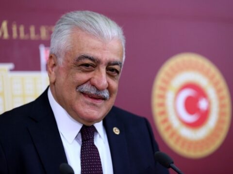 Şamil Ayrım Azərbaycanı təbrik etdi