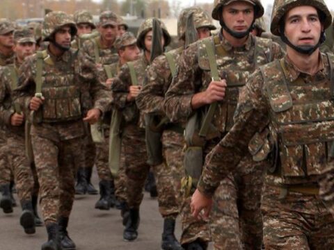 Ermənistan ordusunda vəziyyət ağırlaşır, maddi vəziyyəti pisləşən hərbçilər tərxis üçün raport yazır
