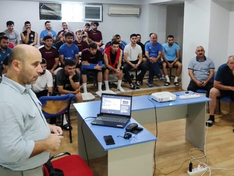 “İrəvan” komandasına danışılmış oyunlarla bağlı seminar keçirilib