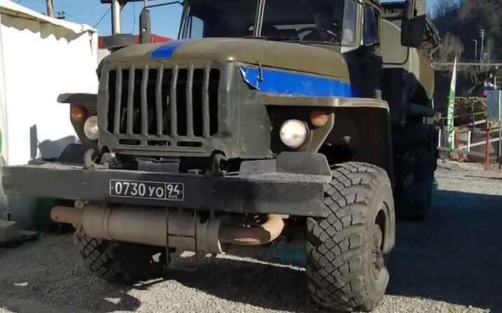 Şuşada sülhməramlıların “KamAZ”ı aşıb, ermənilərə məxsus avtomobillərdə yanğın olub