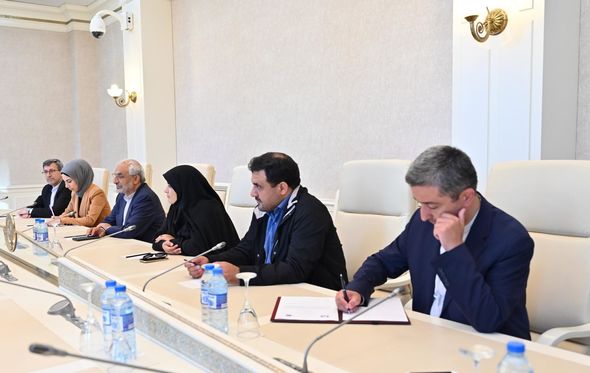 Azərbaycan və İran parlamentlərinin deputatları görüşüblər