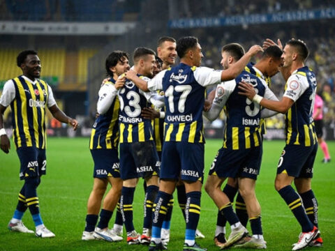 “Fənərbağça” qələbə seriyasını darmadağınla davam etdirib