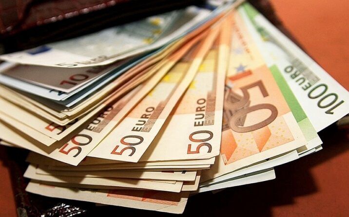 Azərbaycan Mərkəzi Bankının valyuta məzənnələri (02.10.2023)