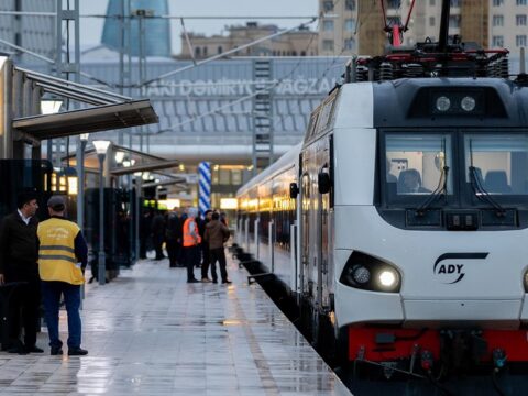 Bakı-Sumqayıt “Ekspres” qatarları ötən həftə 6 mindən çox sərnişin daşıyıb