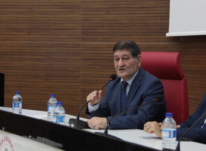 “Zülfüqar bəysiz təbrik ağır olsa da, Moderator.az-ın yaşaması bizi çox sevindiririr…”