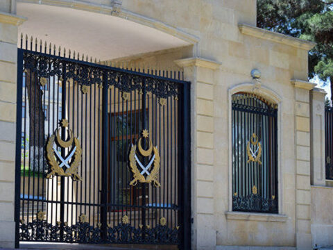 Müdafiə Nazirliyinin üç hərbi qulluqçusuna “general-mayor” ali rütbəsi verildi