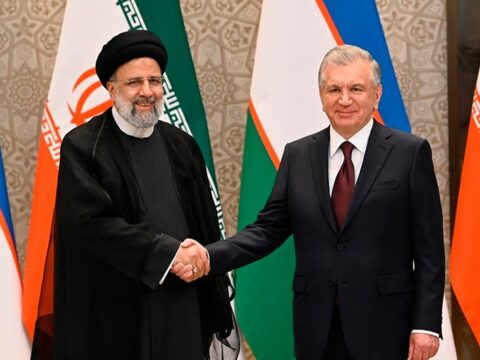 Rəisi və Mirziyoyev ikitərəfli əməkdaşlığın daha da genişləndirilməsi yollarını müzakirə ediblər