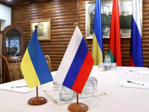 “Rusiya vaxt qazanmaq üçün Ukrayna ilə danışıqlara başlaya bilər”