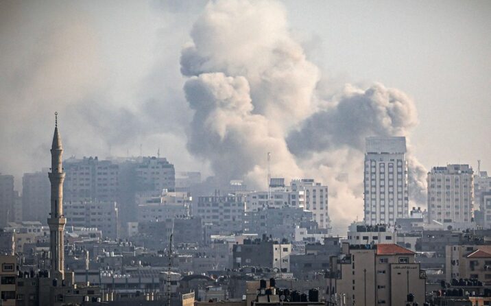 İsrail qırıcıları Qəzzanı bombalayıb