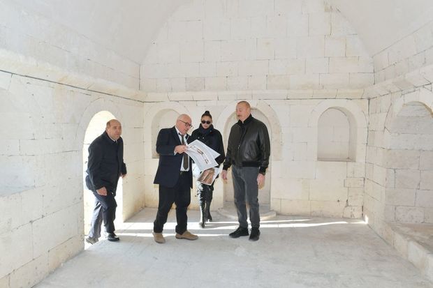 Prezident İlham Əliyev və Mehriban Əliyeva “İmarət” Kompleksində təmir-bərpa işləri ilə tanış olublar