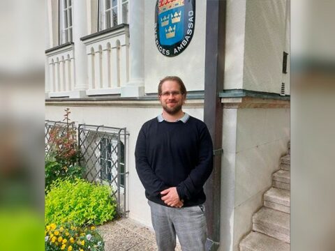 “Qərb Vuçiçə təzyiq göstərməyə çalışır”