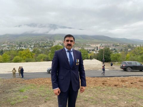 Milli Qəhrəman bayram günü şəhidlərimizi andı…