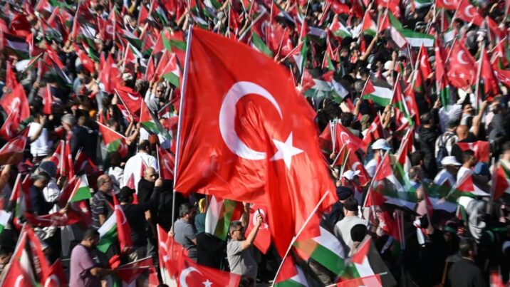 Türkiyədə “Mossad”la əlaqələrdə şübhəli bilinən 33 nəfər saxlanlıb