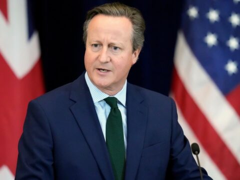 Britaniyanın xarici işlər naziri husiləri hədələyib