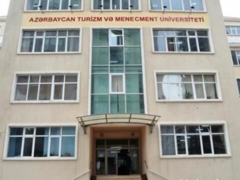 “Kəsiri olub, dərsə gəlməməyi önəmli deyil”