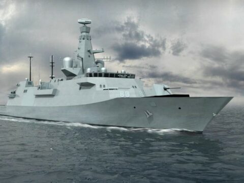 Britaniya HDQ Yəmən sahillərində bir gəminin raketlə vurulduğunu bildirib