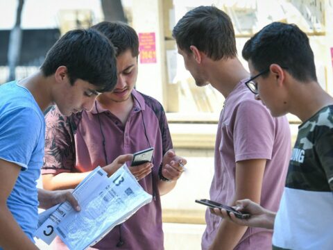 Tələbələrin yataqxana tələbatı niyə ödənilmir?