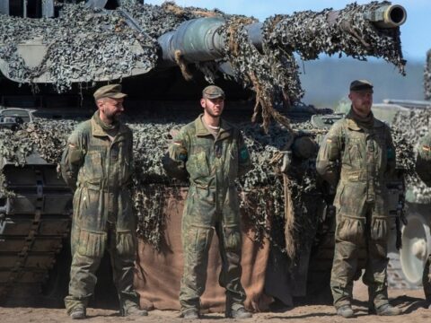 Nazirdən ŞOK XƏBƏRDARLIQ: “Müharibəyə hazır olmalıyıq”