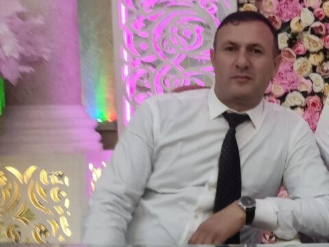 Azərbaycan məmuru ilə jurnalisti arasında elə də çox fərq qalmayıb…