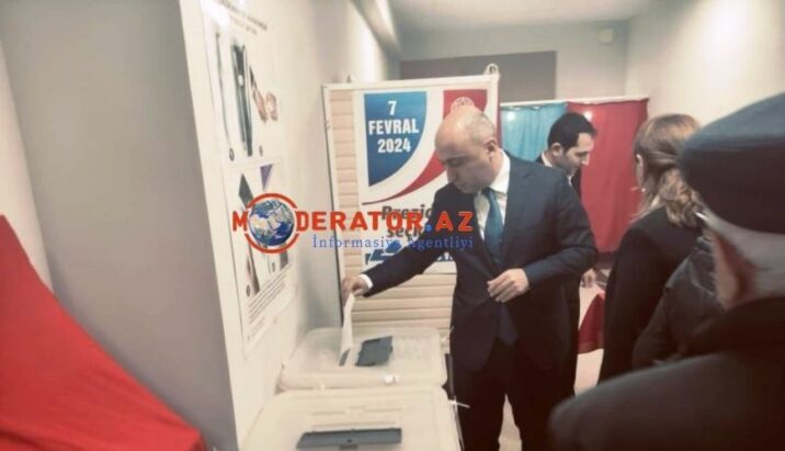 Elm və Təhsil Naziri Emin Əmrullayev səs verdi