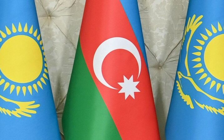 Azərbaycan və Qazaxıstan Orta Dəhlizdə üçüncü ölkələr üçün icazə kvotasının artırılmasını müzakirə edib