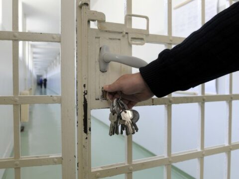 Təcridxanada dərman vasitələrinin saxlanılma qaydalarına riayət edilmədiyi aşkarlanıb