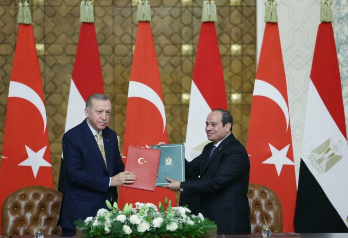 Hər daşın altından ABŞ çıxır: dünyanı qarışdırıb özü kənarda qalır