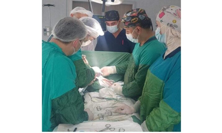 Sumqayıtda birgünlük körpə üzərində qida borusunun atreziyası əməliyyatı icra olunub