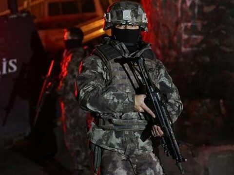 Türkiyədə 16 vilayətdə antiterror əməliyyatı: 100-dən çox saxlanılan var