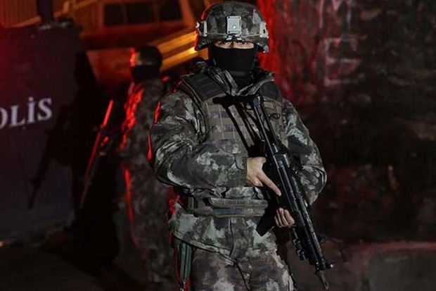 Türkiyədə 16 vilayətdə antiterror əməliyyatı: 100-dən çox saxlanılan var